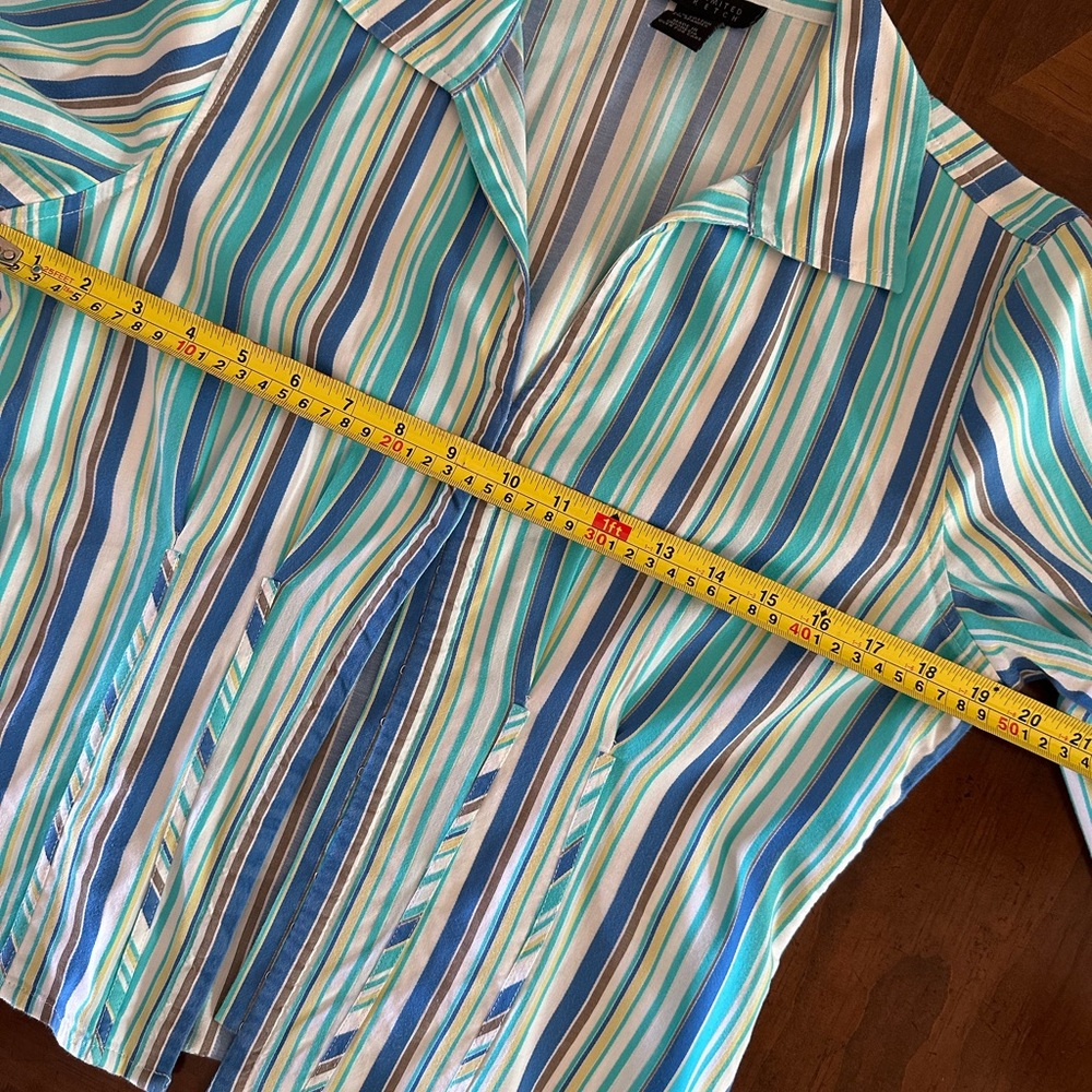 Stretchy Spring Striped Blouse - Picture 5 of 7